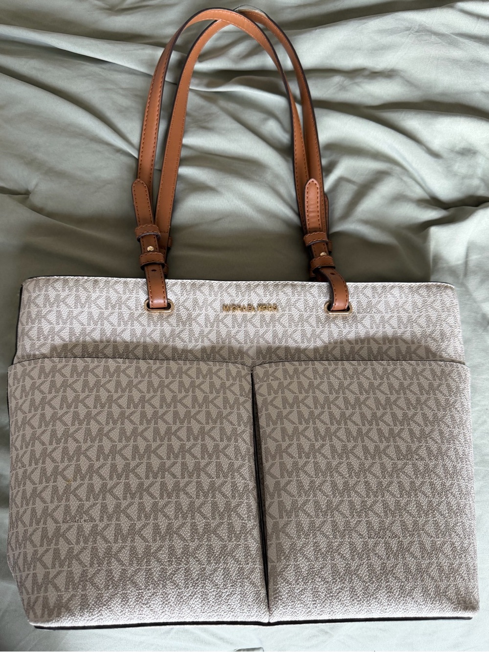 Authentic Michael Kors Signature Tote Bag in Popular Vanilla & Acorn Colorway